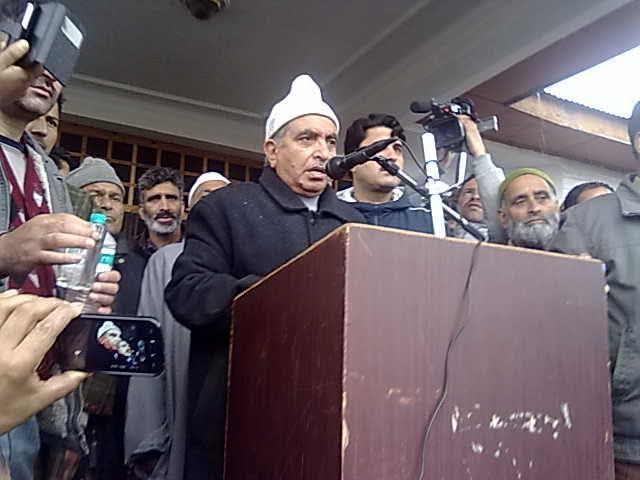 Mir criticizes PDP-BJP Govt for making people’s lives miserable